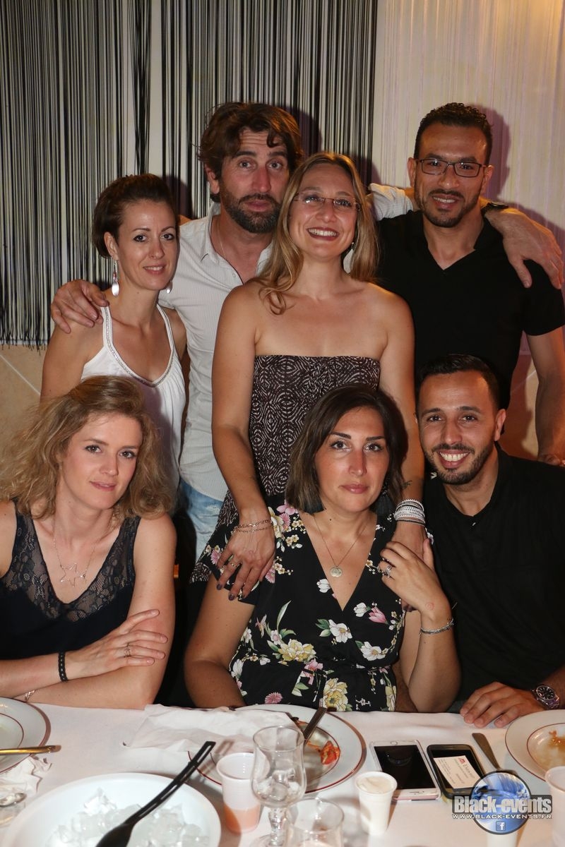 black_180613_034 black_180613_034