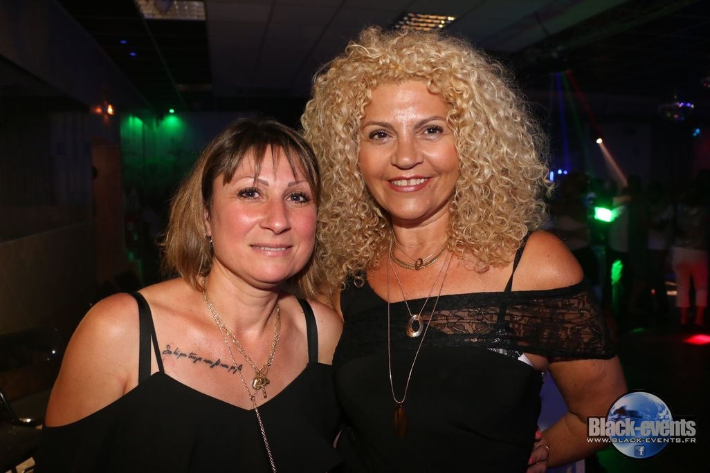 black_170611_103 black_170611_103