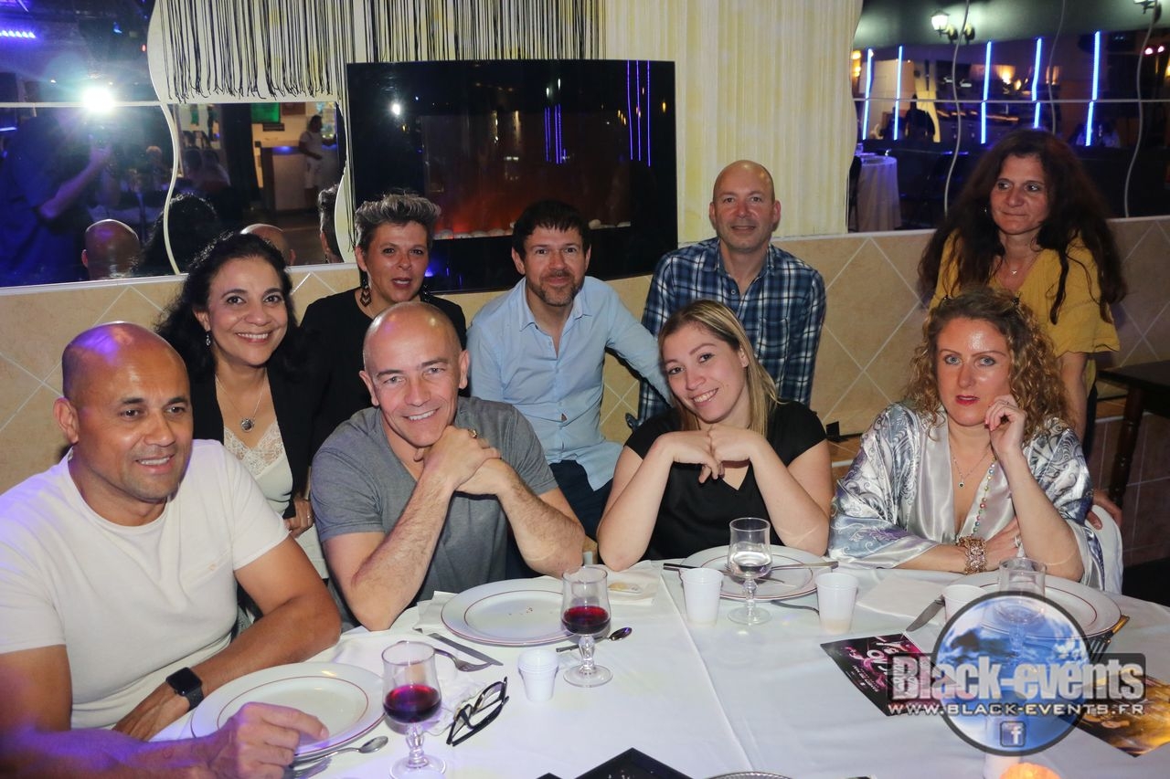 black_180521_006 black_180521_006