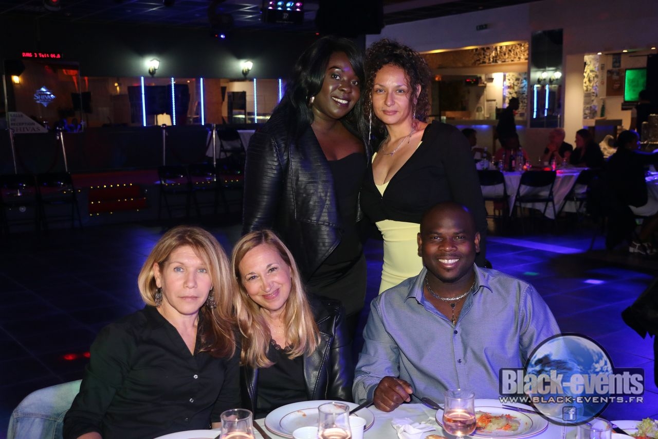 black_180521_017