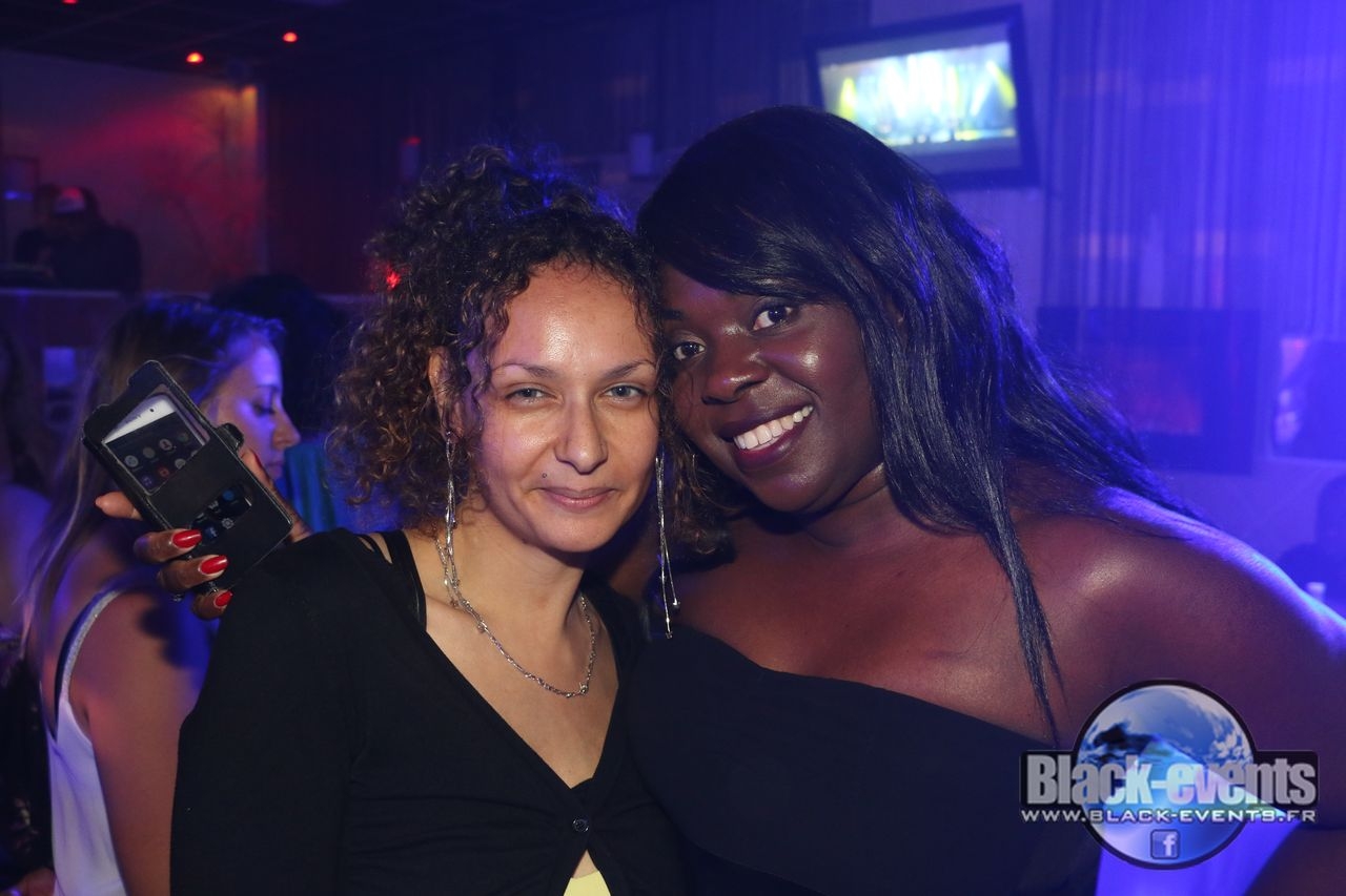 black_180521_107