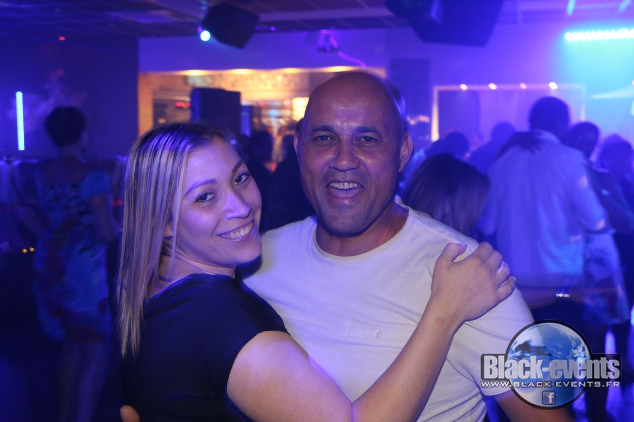 black_180521_109