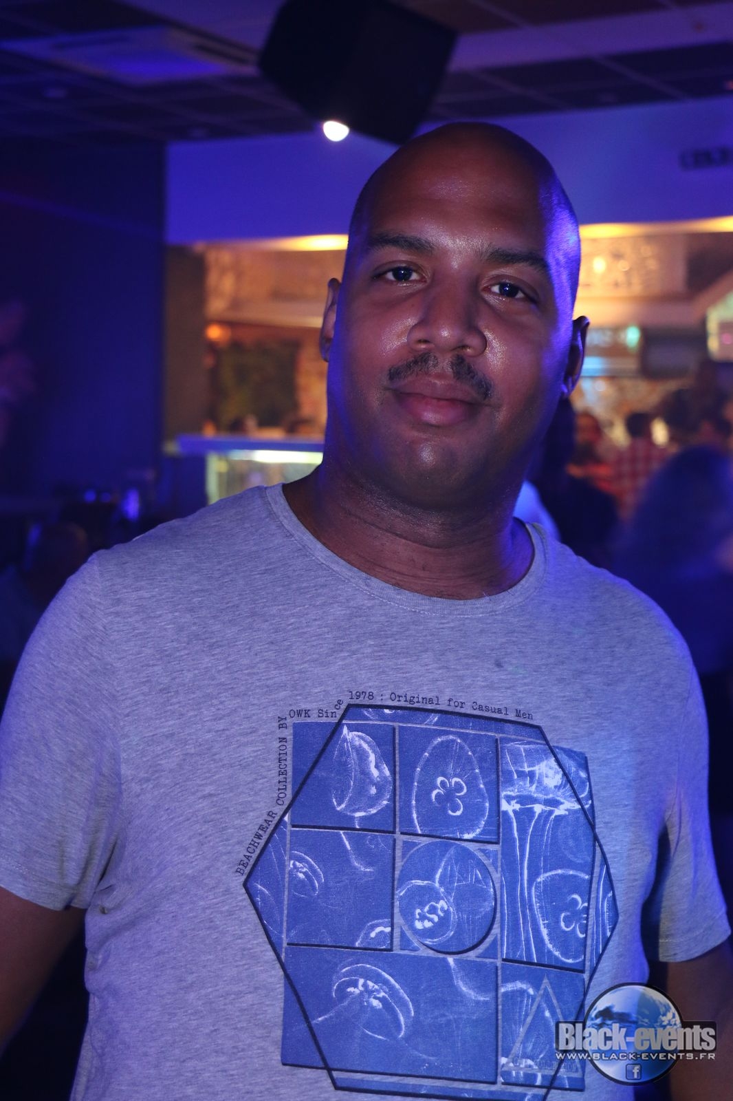 black_180710_014 black_180710_014