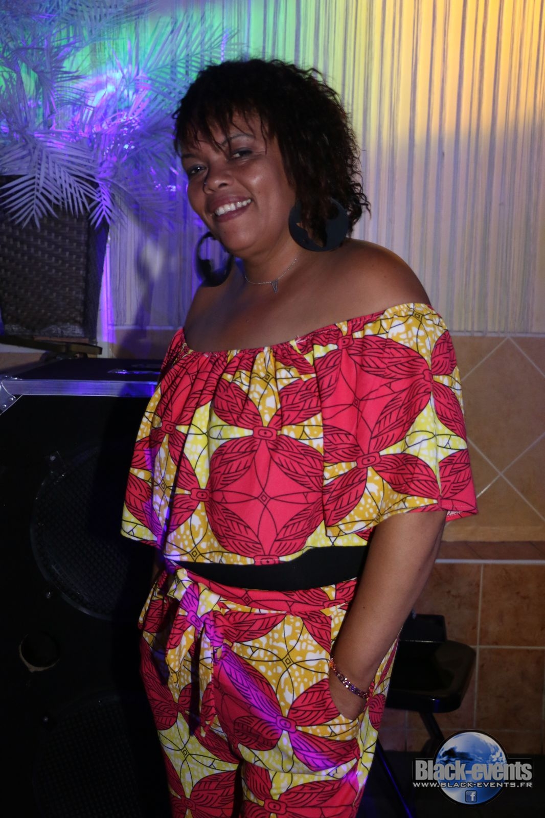 black_180710_048