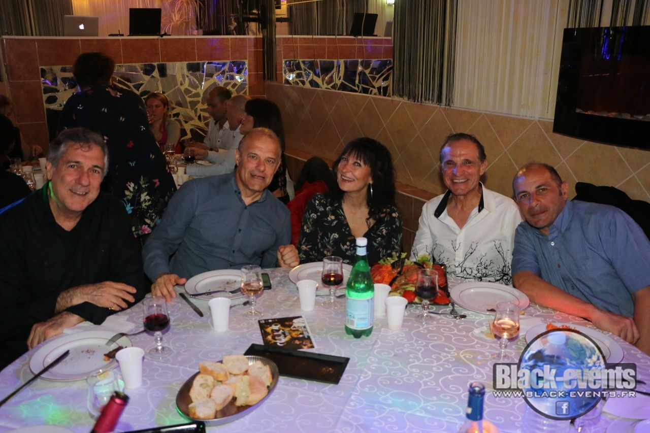 black_180318_012 black_180318_012