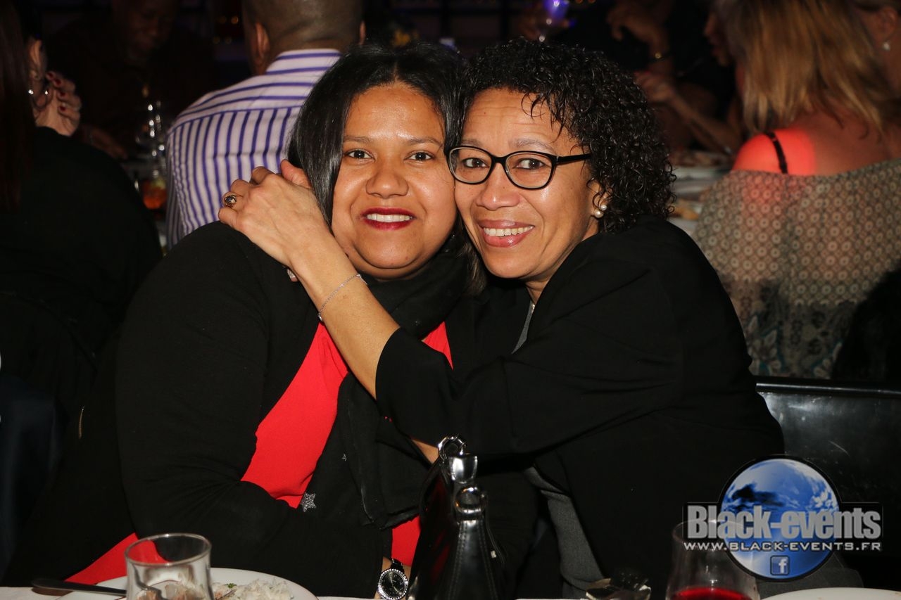 black_180318_072 black_180318_072