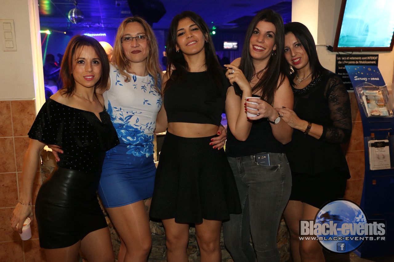 black_180318_116