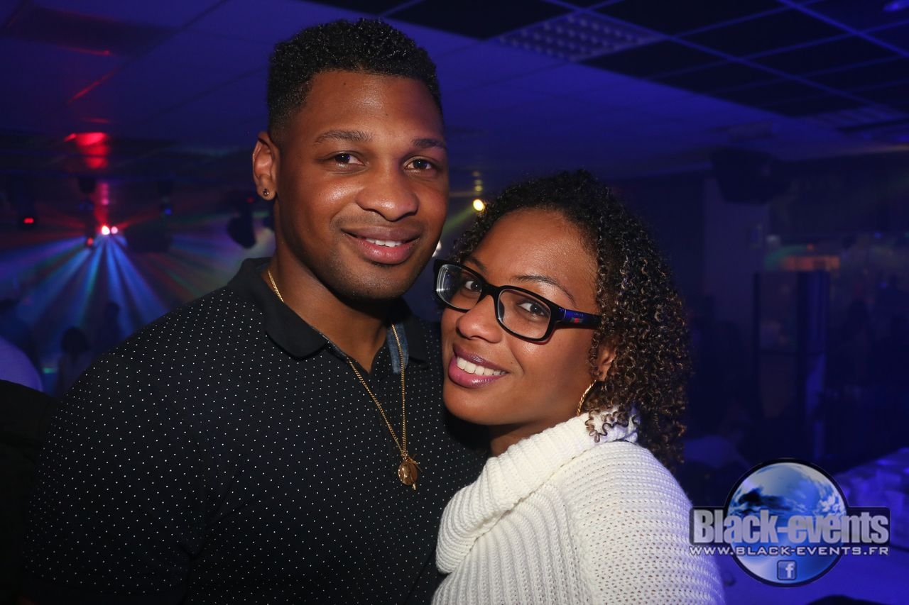 black_180318_216 black_180318_216