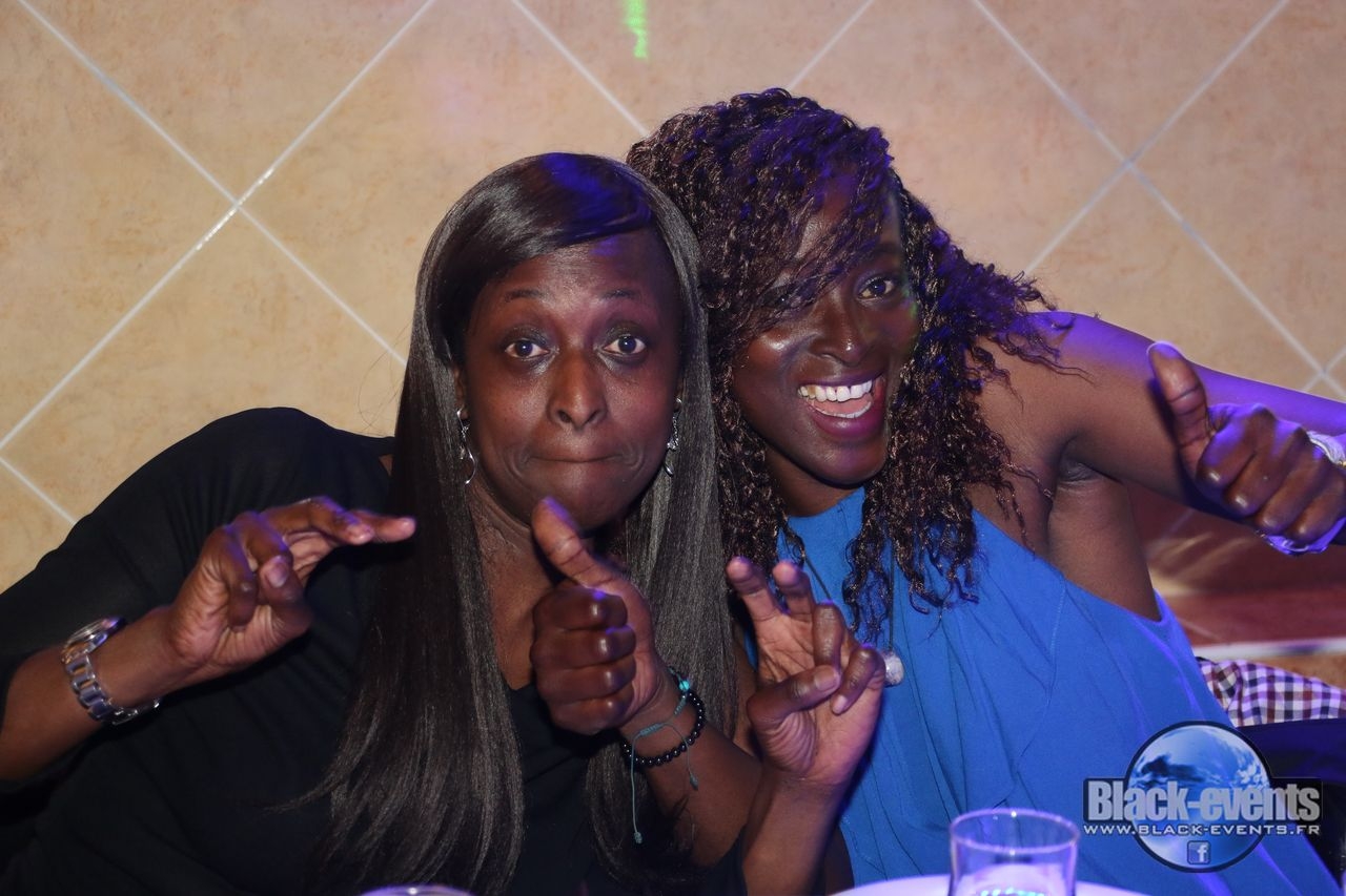 black_180423_006 black_180423_006