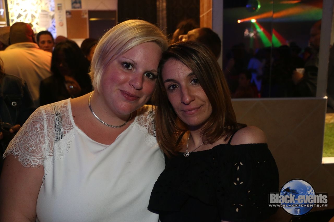 black_180423_125