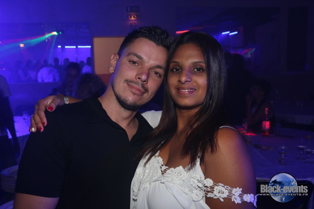black_170926_068 black_170926_068
