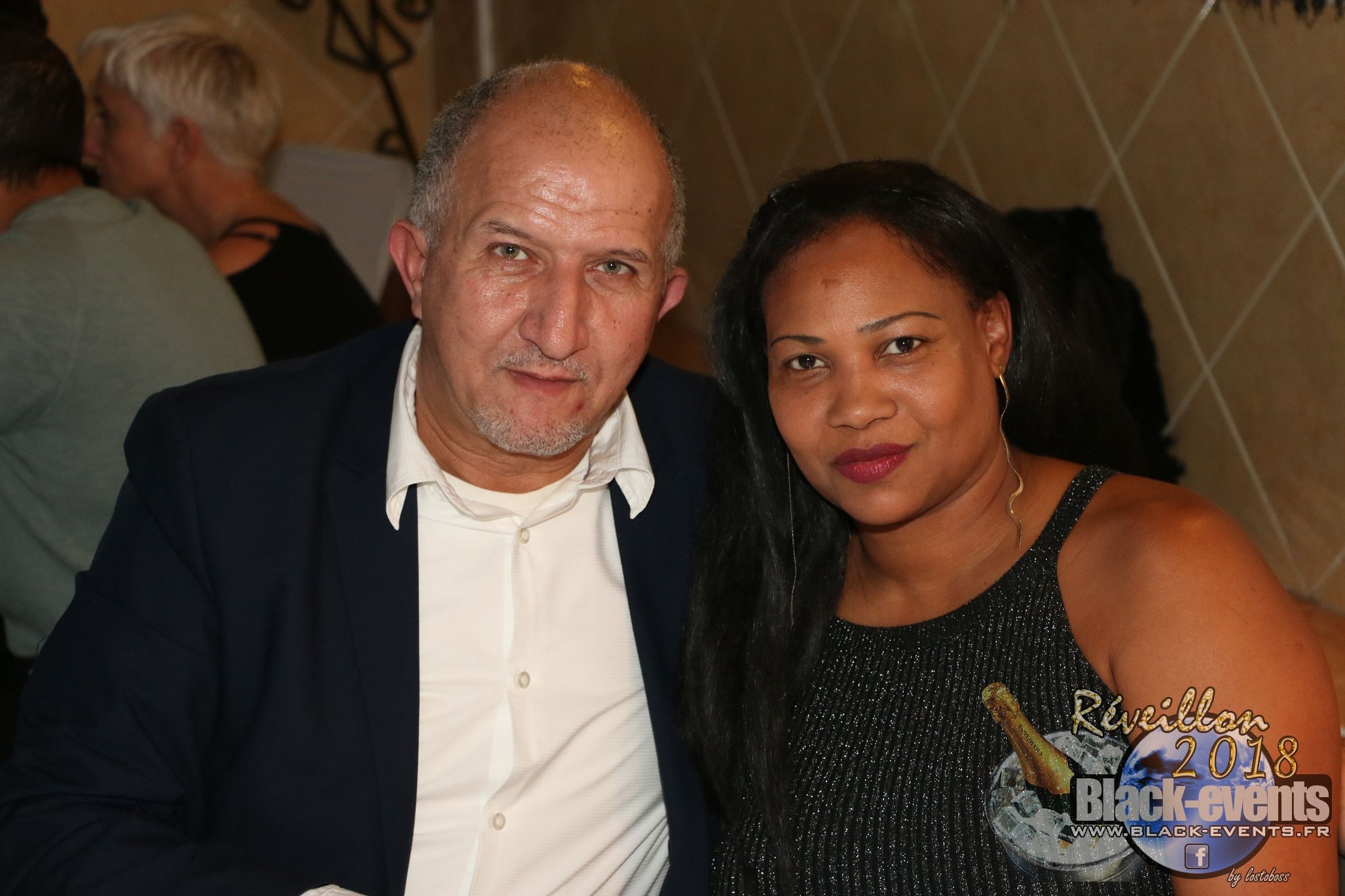 black_2017-12-31_045