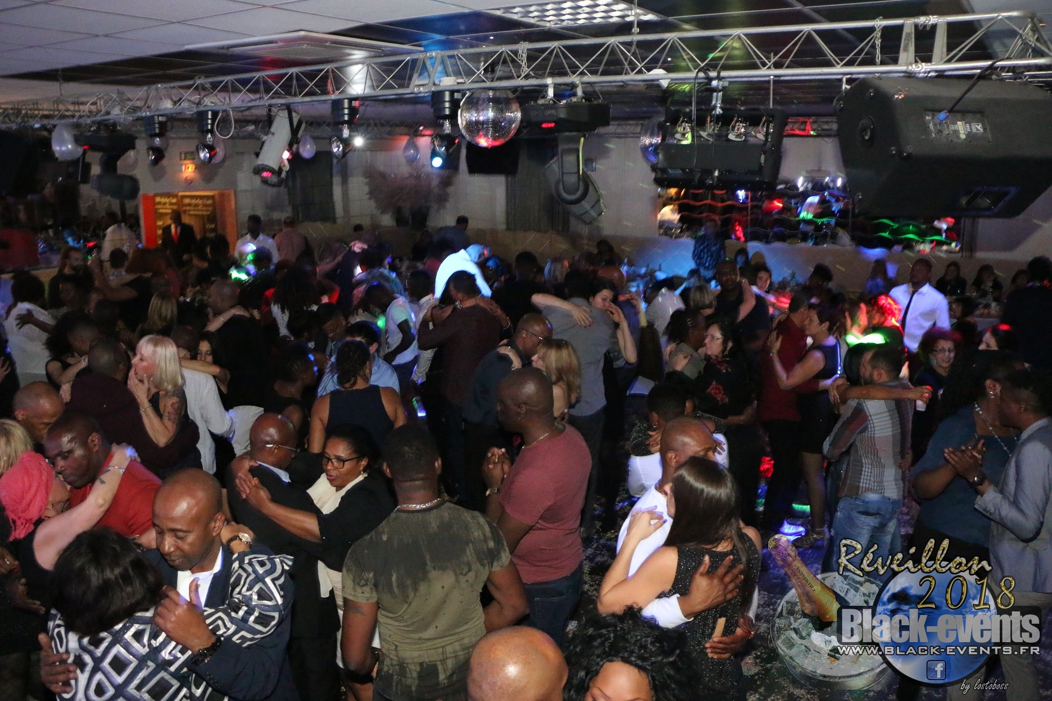 black_2017-12-31_164 black_2017-12-31_164