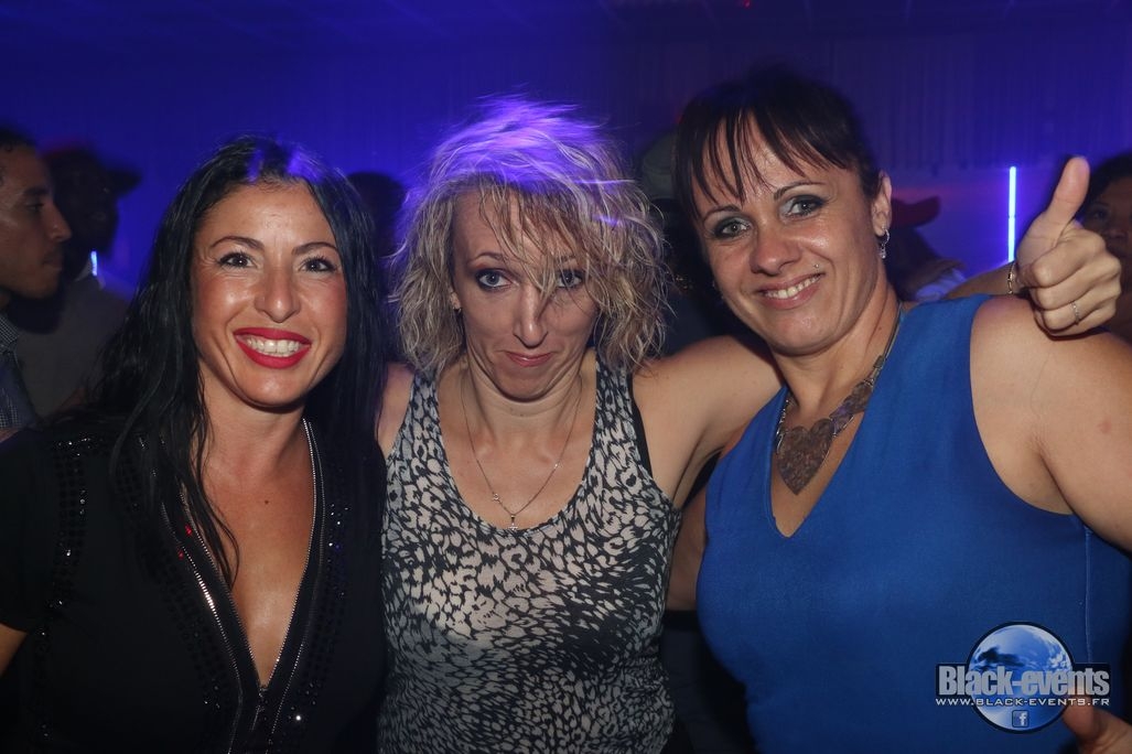 black_171022_131 black_171022_131