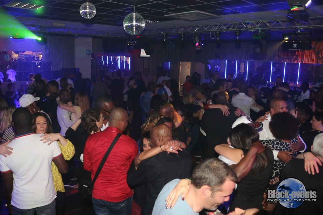 black_180218_237 black_180218_237