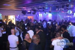 black_181118_131 black_181118_131