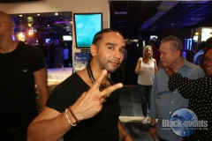 black_190928_047
