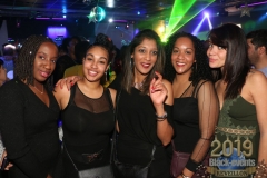 black_190103_188