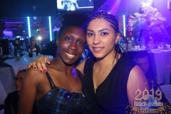 black_190103_284
